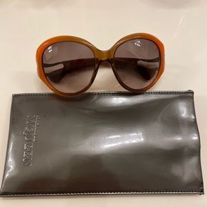 ALEXANDER MCQEEN SUNGLASSES